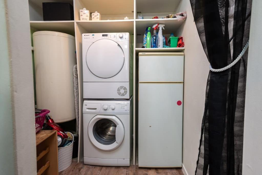 شقة Duplex Cosy Et Contemporain Avec Parking Prive أميا المظهر الخارجي الصورة
